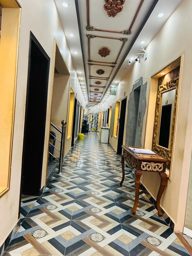 10-Marla Girls Hostel For Sale — 11