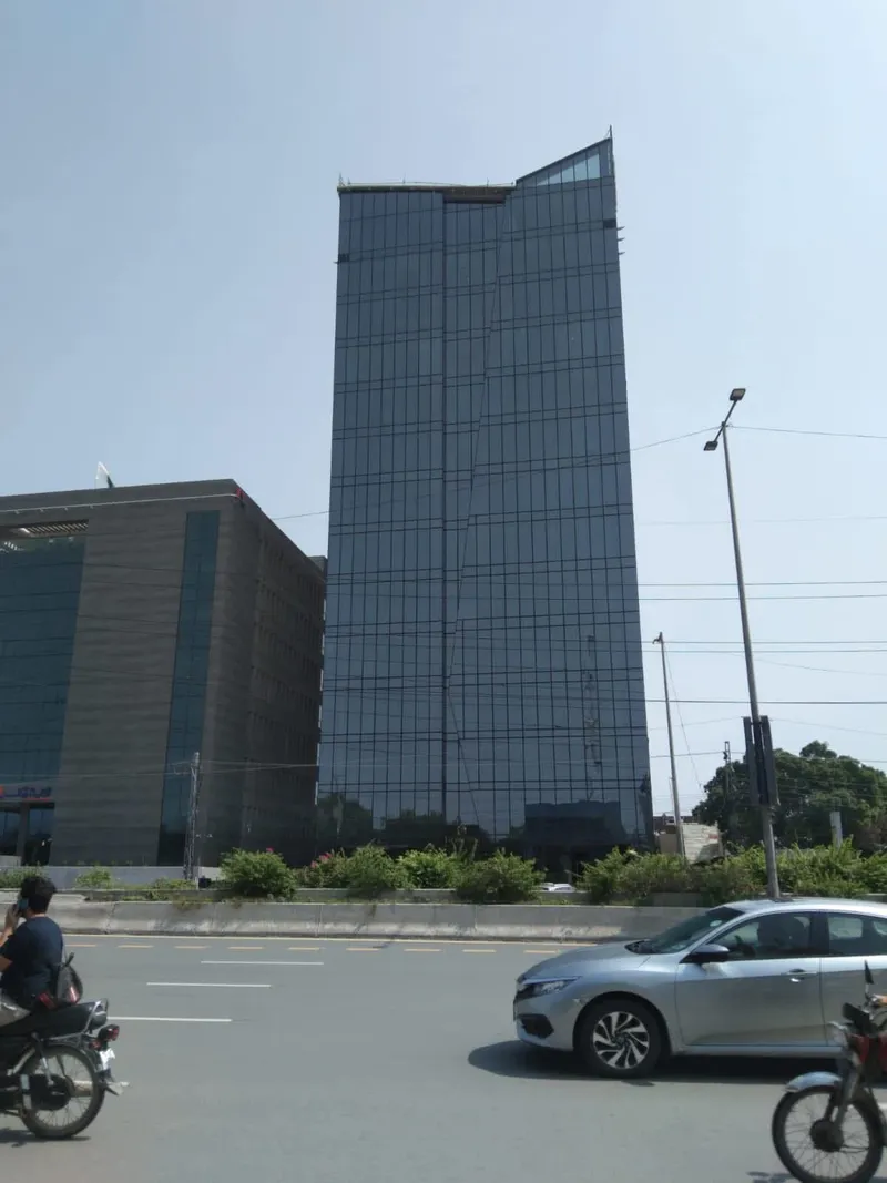 7500 Sqft Ground Floor Available For Rent