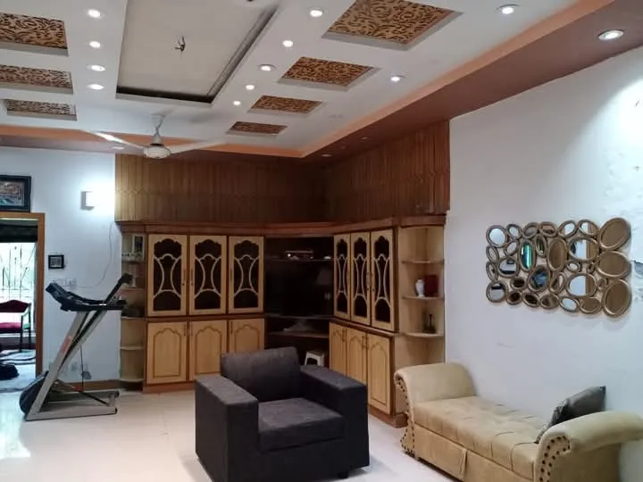 A 10 Marla Hostel Is Available For Sale — 4